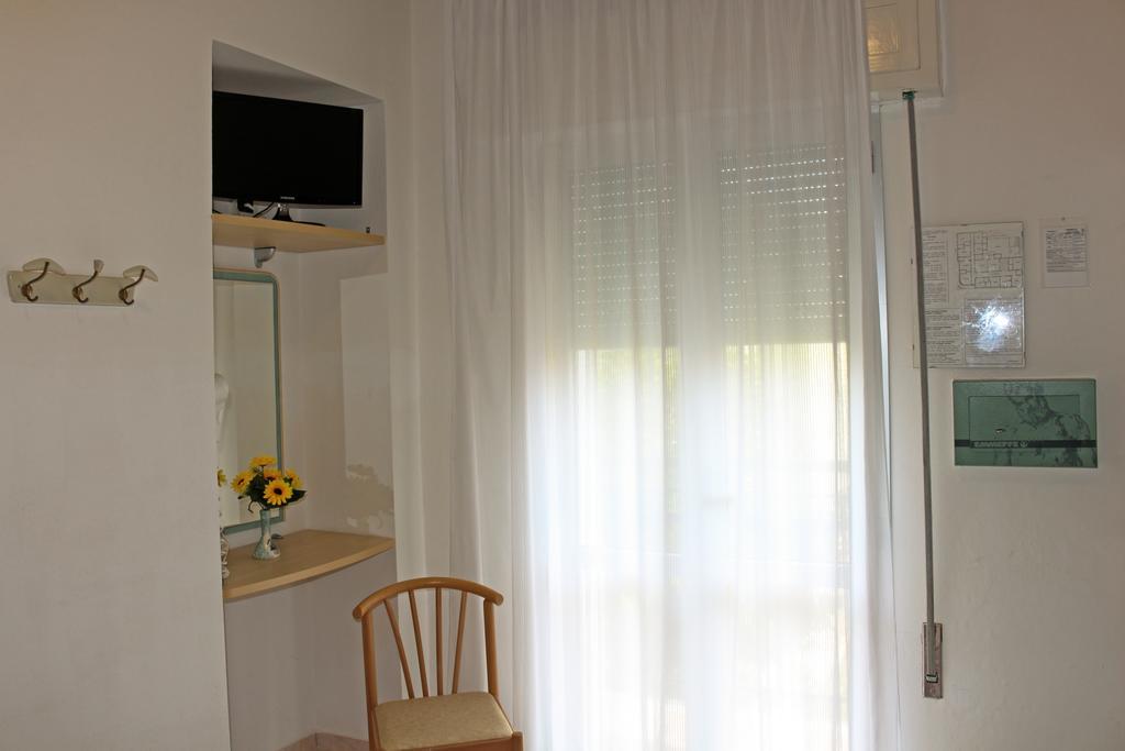 Hotel Buda Bellaria-Igea Marina Habitación foto