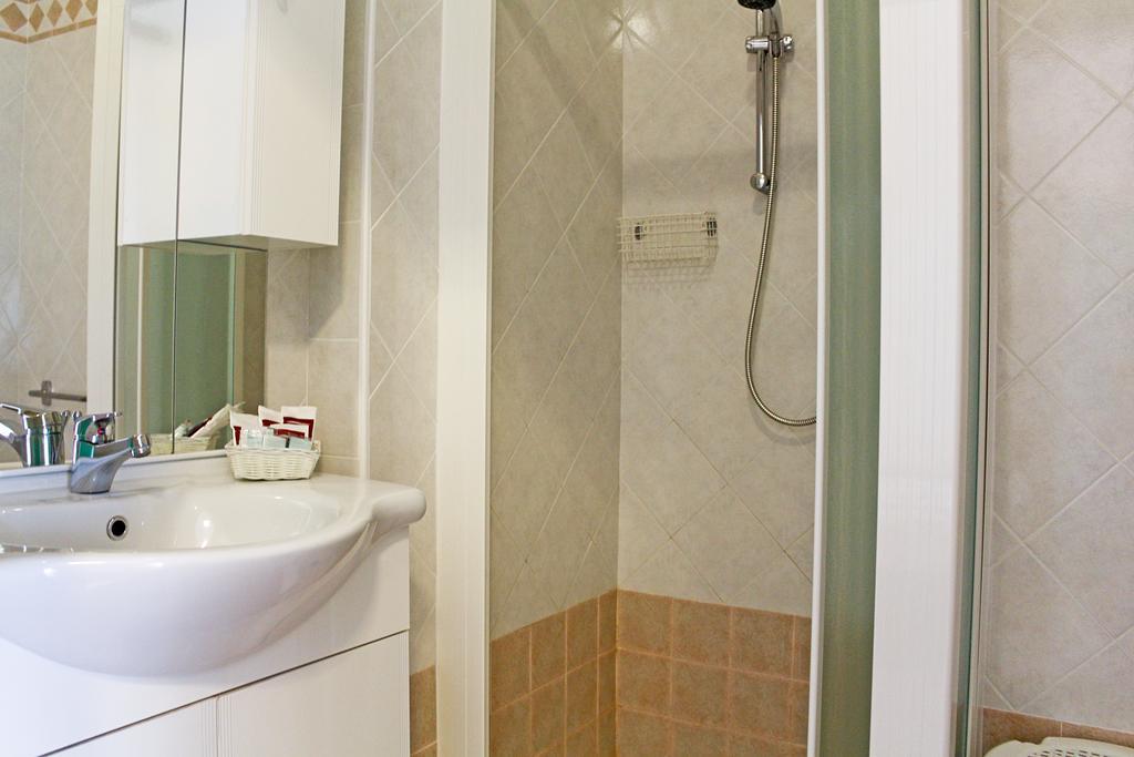 Hotel Buda Bellaria-Igea Marina Habitación foto