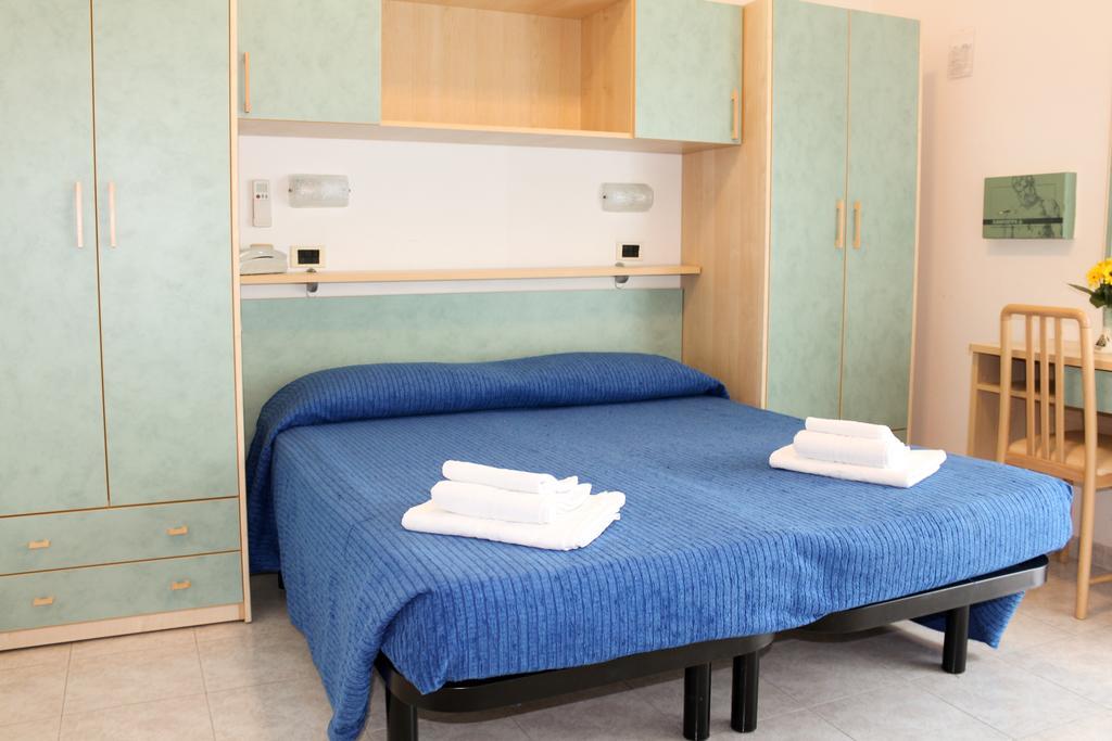 Hotel Buda Bellaria-Igea Marina Habitación foto