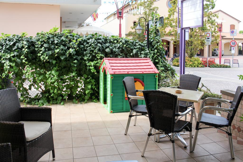 Hotel Buda Bellaria-Igea Marina Exterior foto